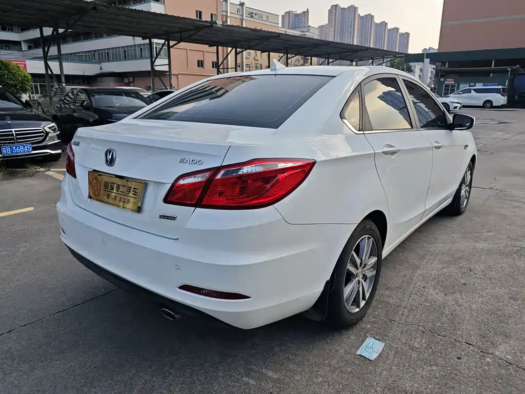 Changan Eado — миниатюра 6