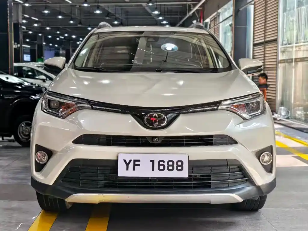 Toyota RAV4 — миниатюра 2