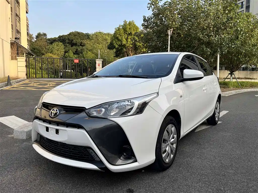 Toyota Yaris L 2019