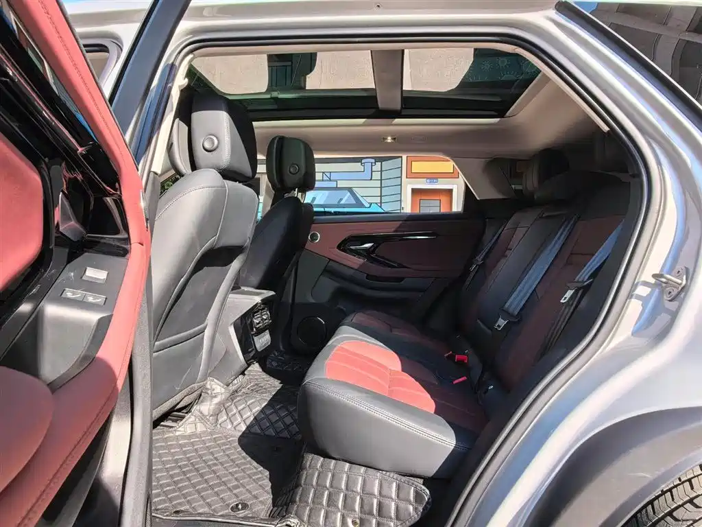 Land Rover Range Rover Evoque 2024 L SE