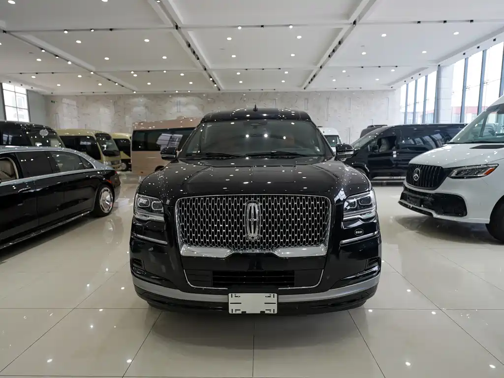 Lincoln Navigator 2024 3.5T AT