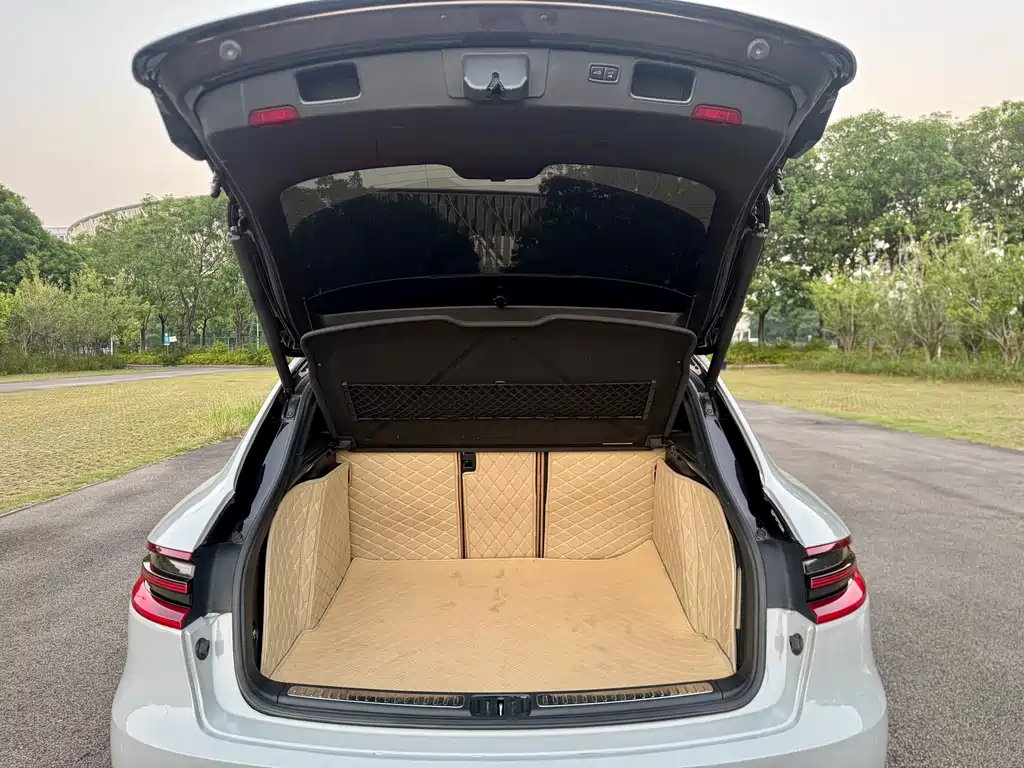 Porsche Macan — миниатюра 21