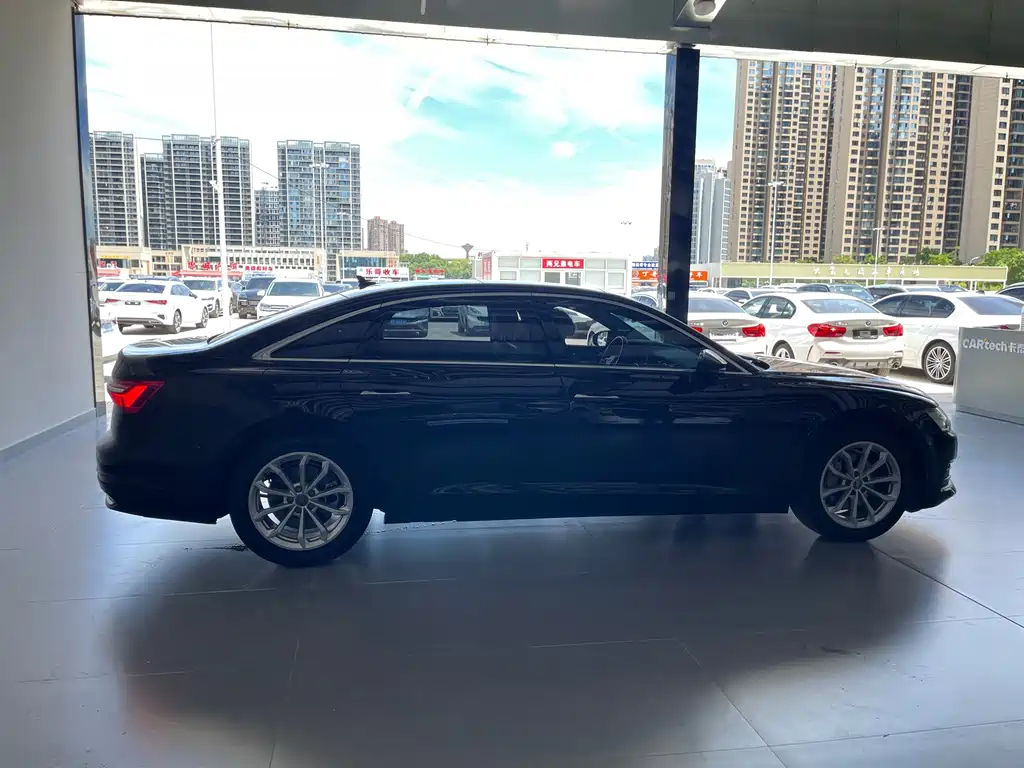 Audi A6L — миниатюра 7