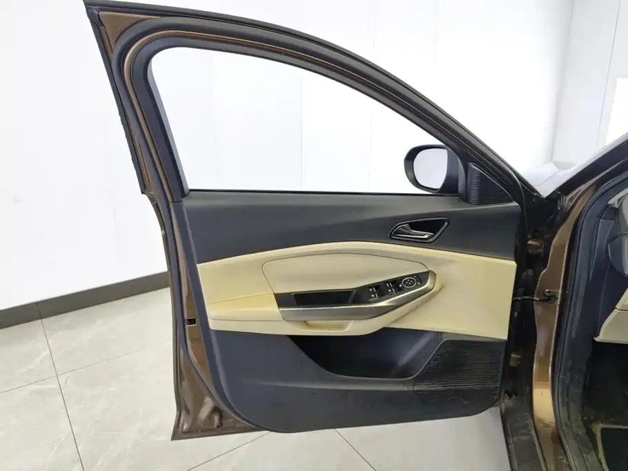 Ford Escort — миниатюра 7