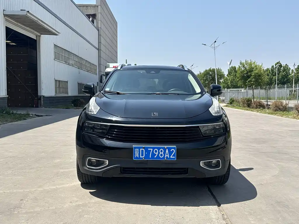 Lynk & Co 01 2018