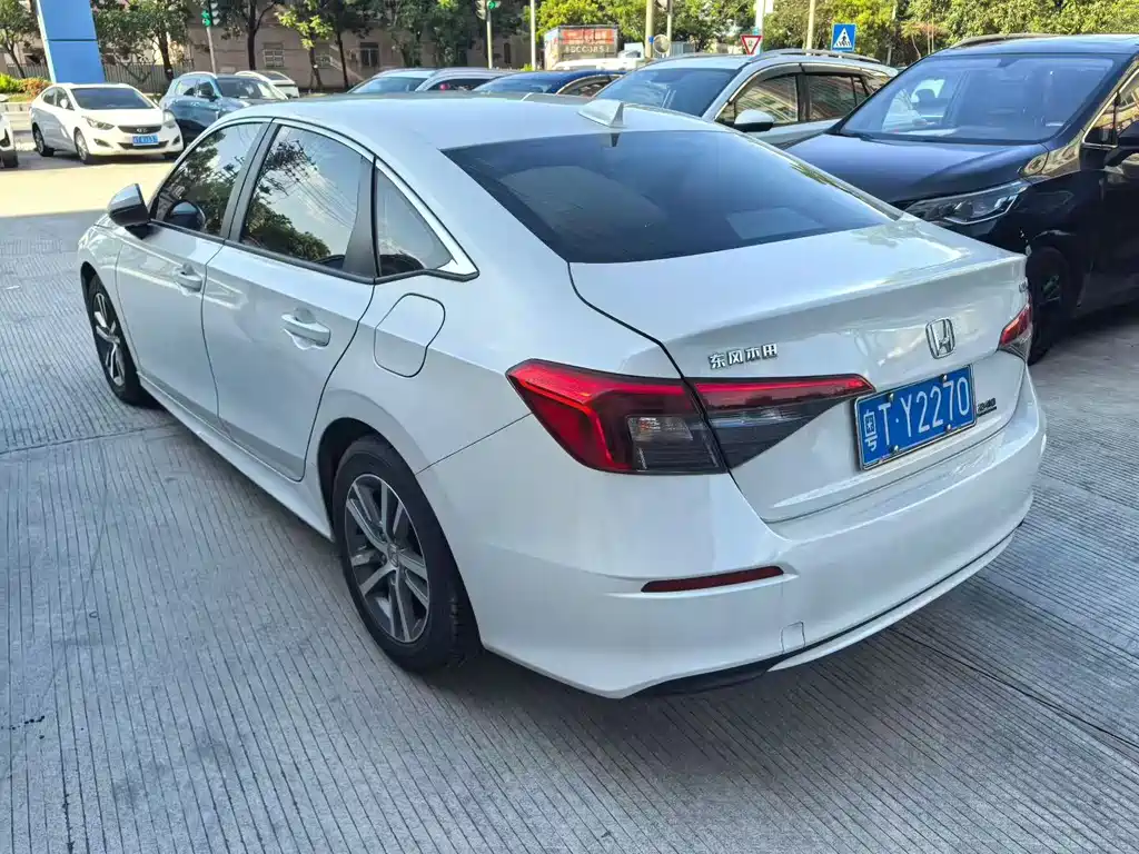 Honda Civic 2022 240TURBO CVT