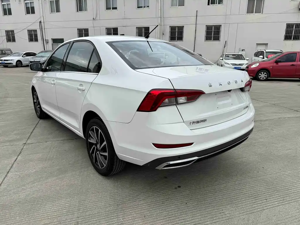 Skoda Rapid 2020 1.5L AT Comfort