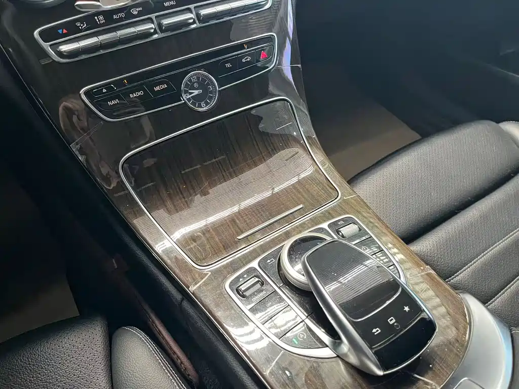 Mercedes-Benz C-Class — миниатюра 14
