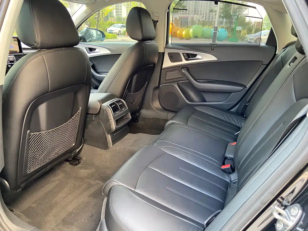 Audi A6L — миниатюра 10