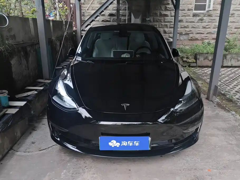 Tesla Model 3 — миниатюра 2