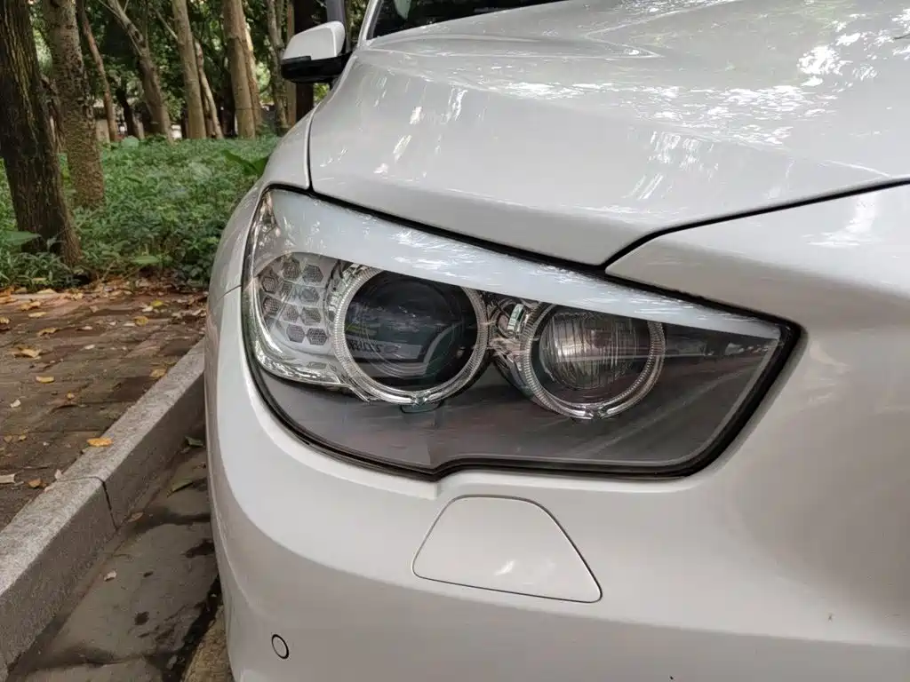BMW 5 Series GT — миниатюра 7