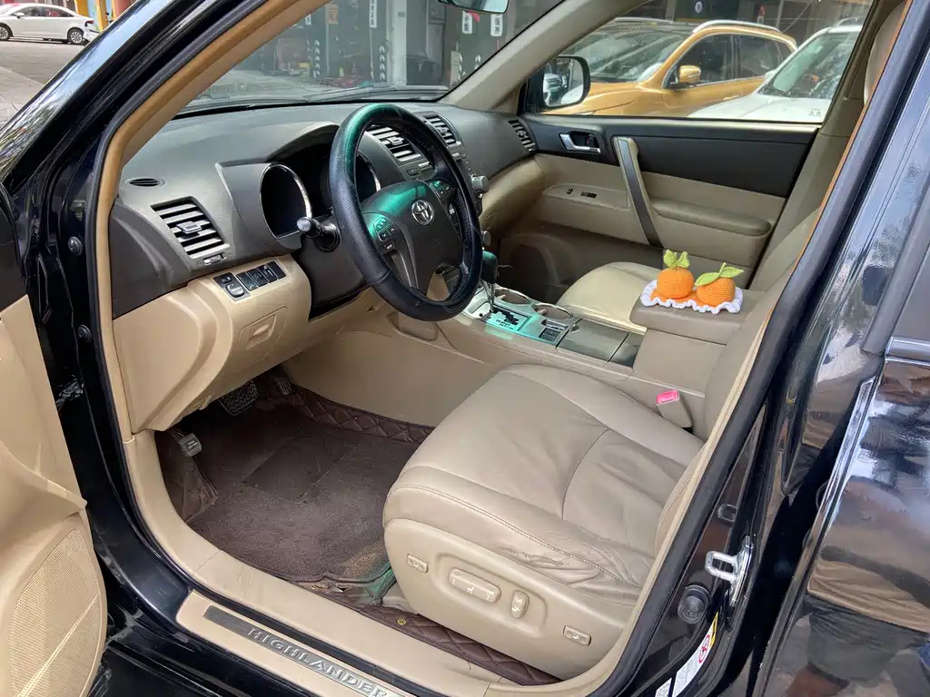Toyota Highlander — миниатюра 5