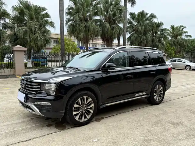 2017 GAC Trumpchi GS8
