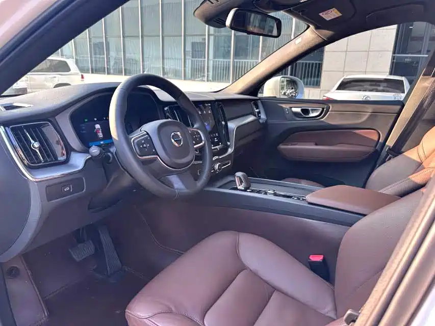 Volvo XC60 — миниатюра 4