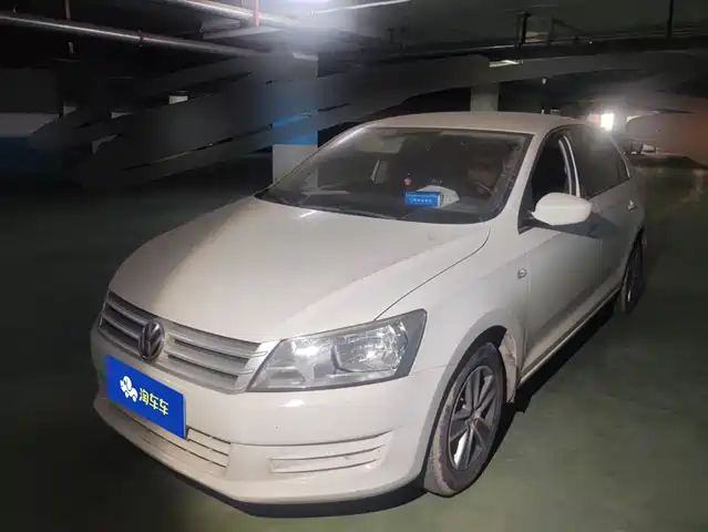 2015 Volkswagen Santana