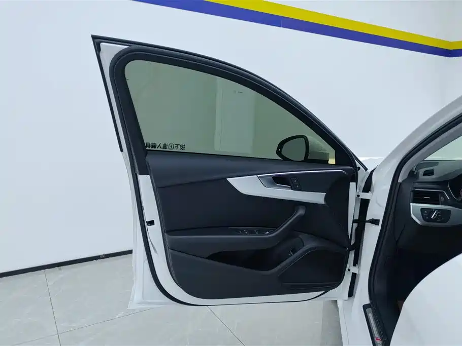 Audi A4L 2020 40 TFSI Fashion