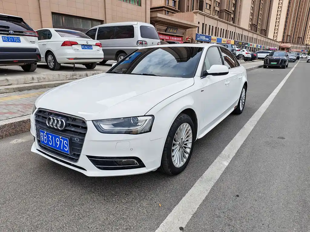 Audi A4L 2015