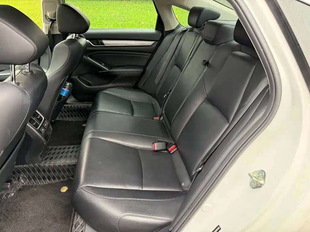 Honda Accord 260TURBO Luxury Edition, фото 12