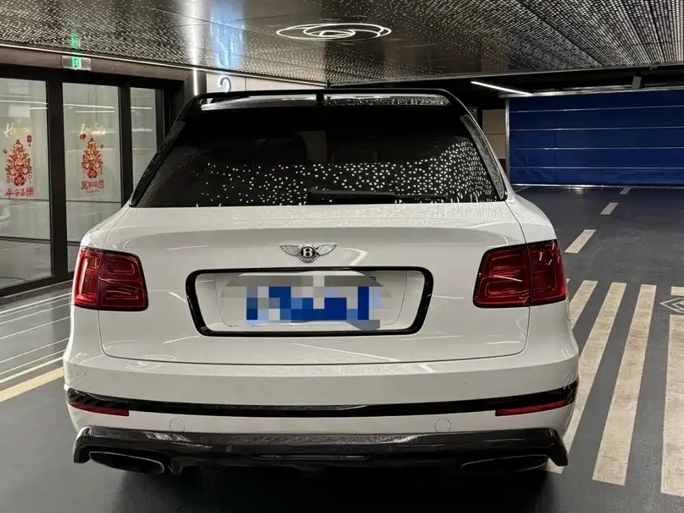Bentley Bentayga — миниатюра 2