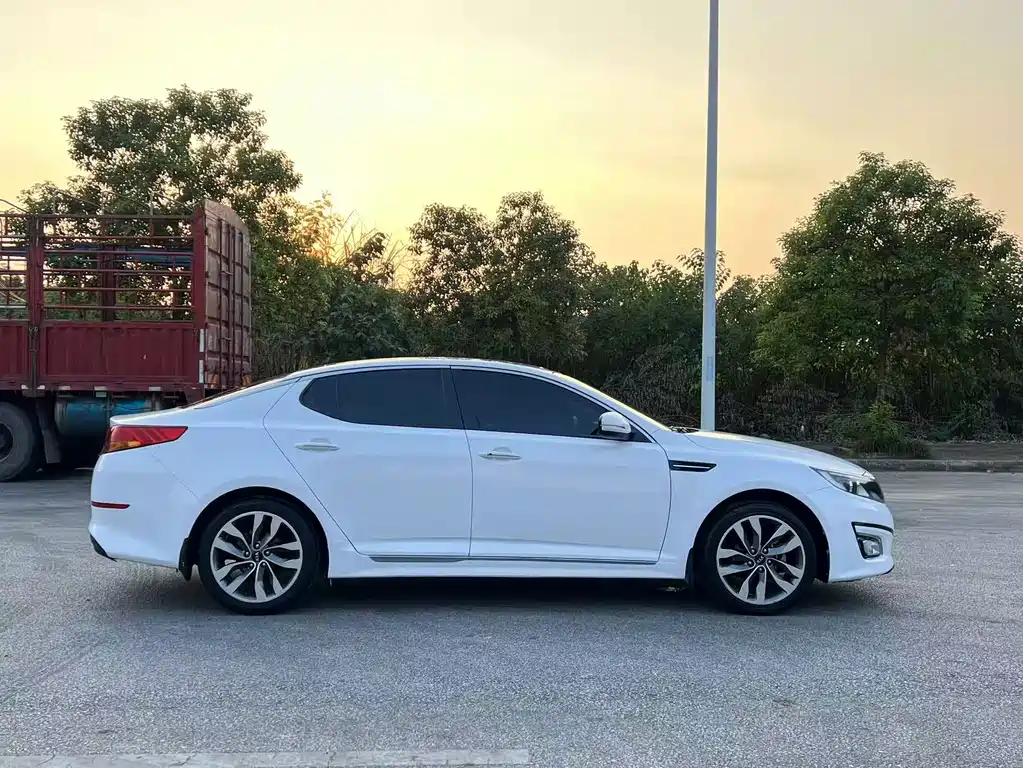 Kia K5 — миниатюра 8