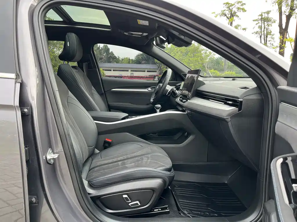 GEELY AUTOMOBILE XINGRUI