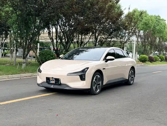 2024 Xpeng Mona M03