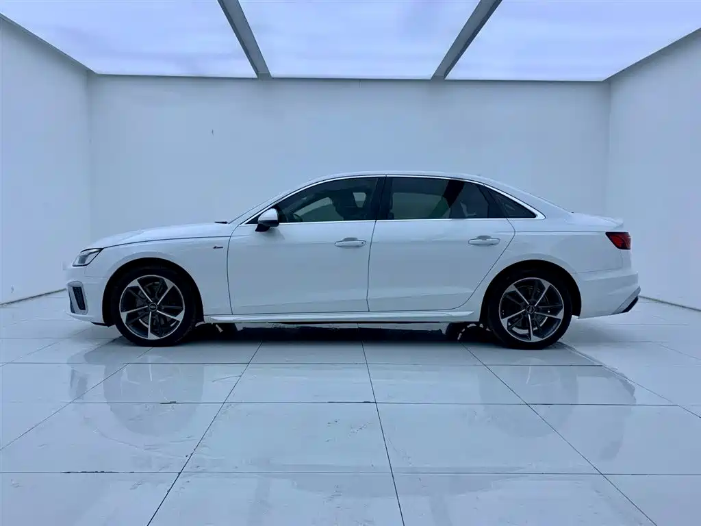 Audi A4L 2023 40 TFSI Fashion