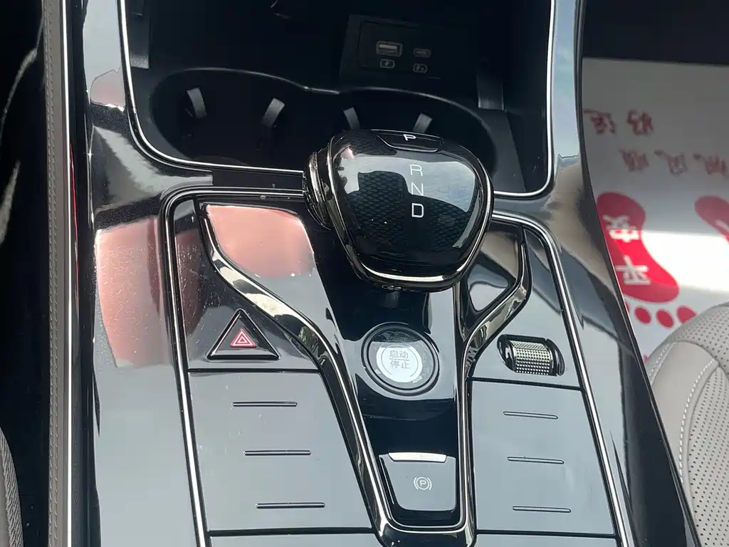 BYD Han — миниатюра 9