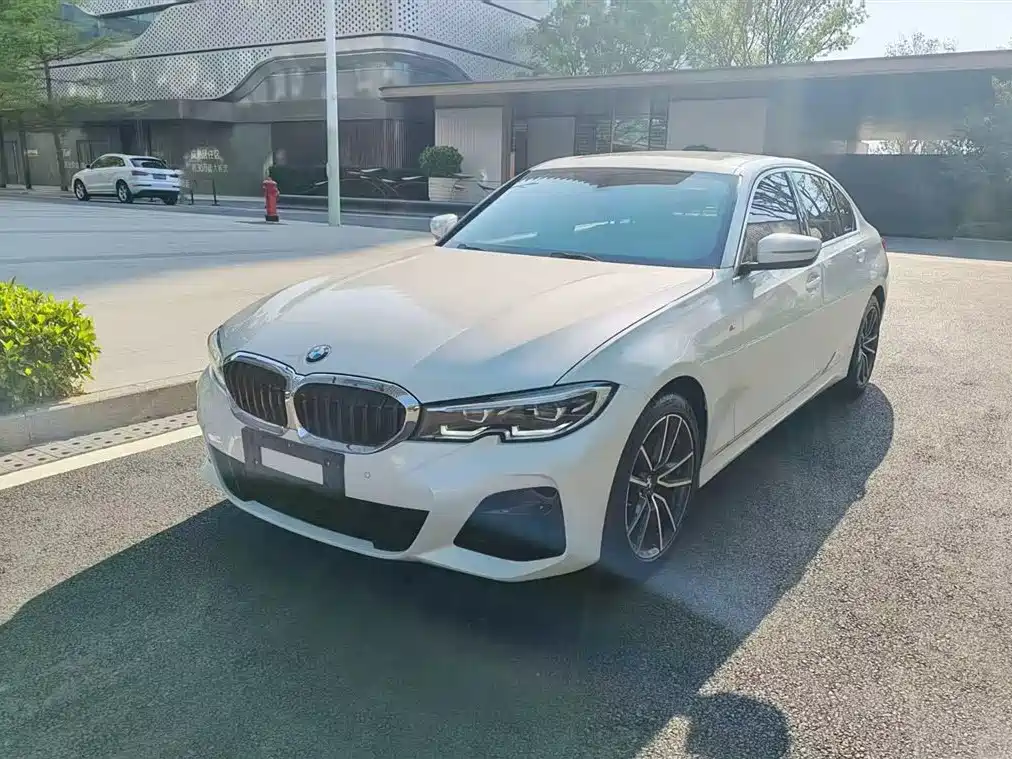 BMW 3 Series 2022