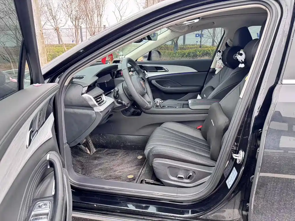 Hongqi H5 2025 2.0T AT