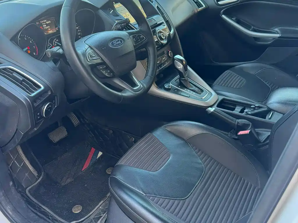 Ford Focus — миниатюра 7