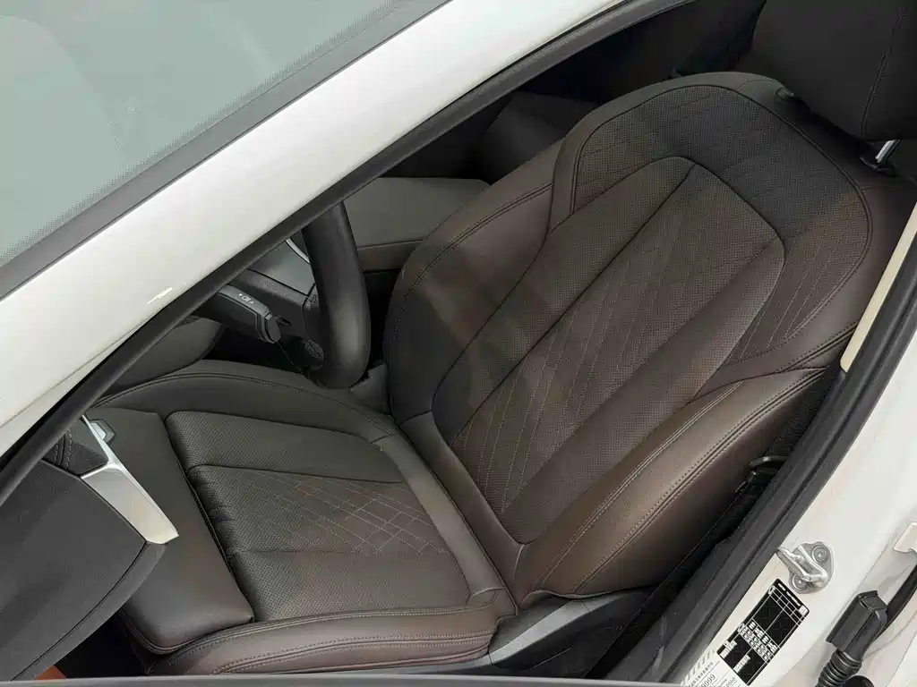 BMW 3 Series — миниатюра 13