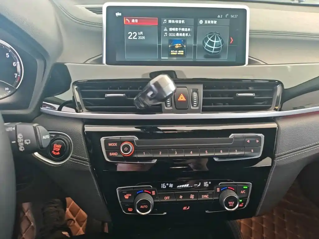 BMW X2 (Import) — миниатюра 13