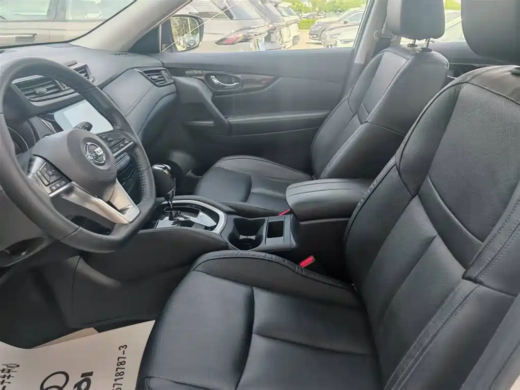 Nissan X-Trail — миниатюра 17