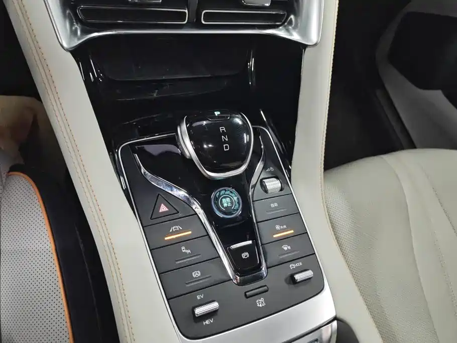 BYD PLUS New Energy — миниатюра 16