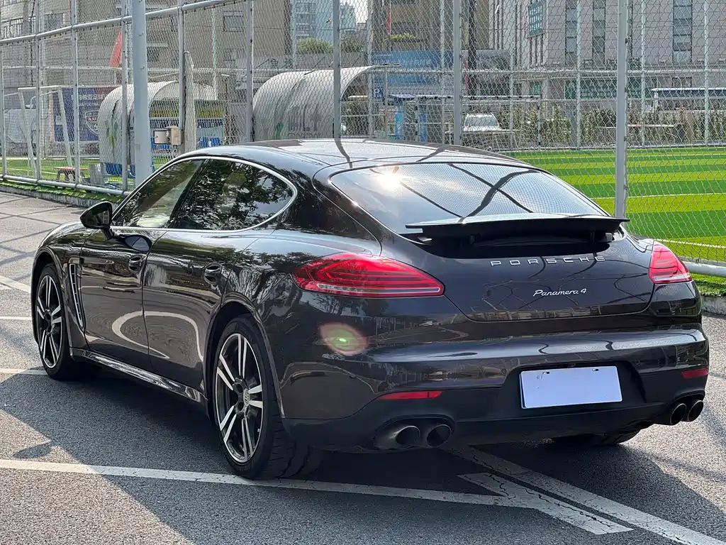 Porsche Panamera 2014 Panamera 4 Executive 3.0T