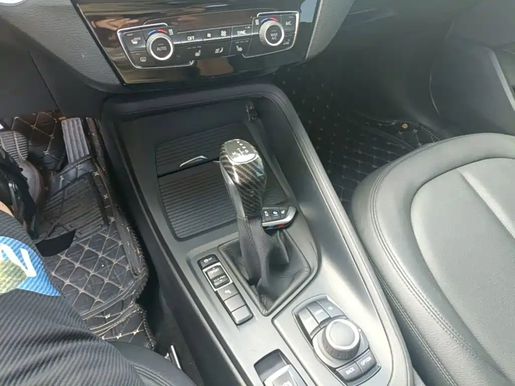 BMW X1 — миниатюра 14