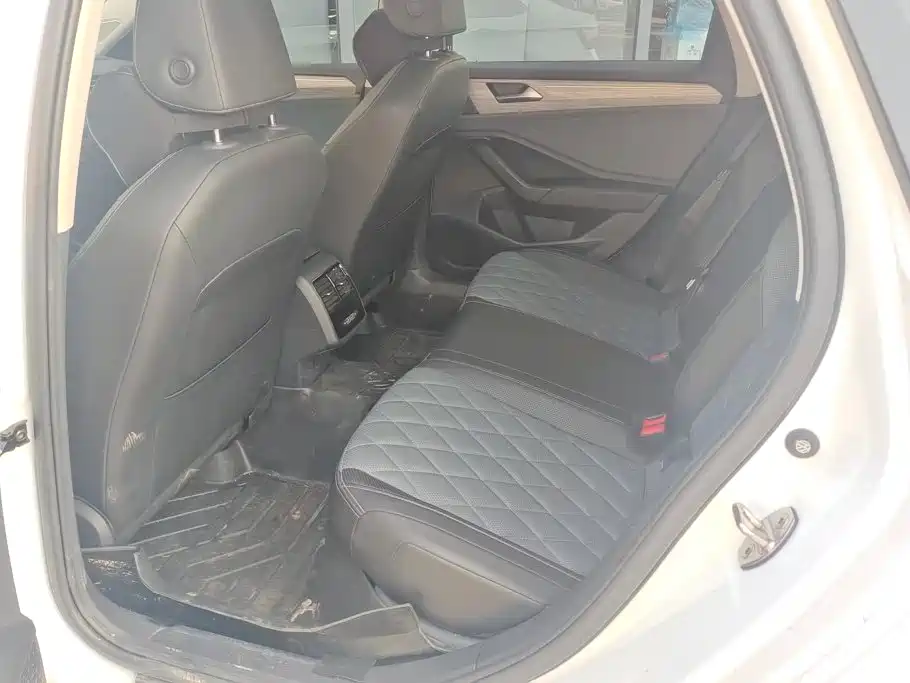 Volkswagen Sagitar — миниатюра 11