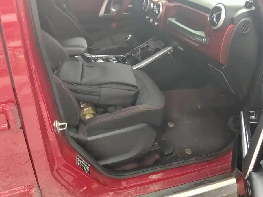 BAIC BJ40 2018 2.0T MT Luxury
