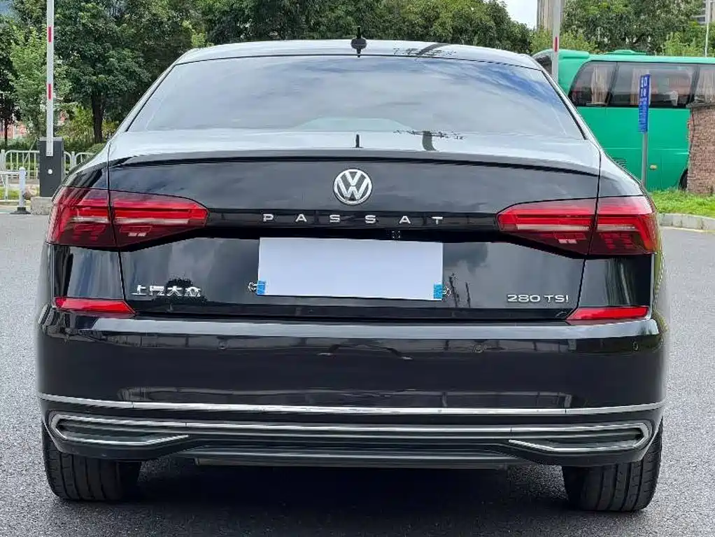 Volkswagen Passat — миниатюра 8