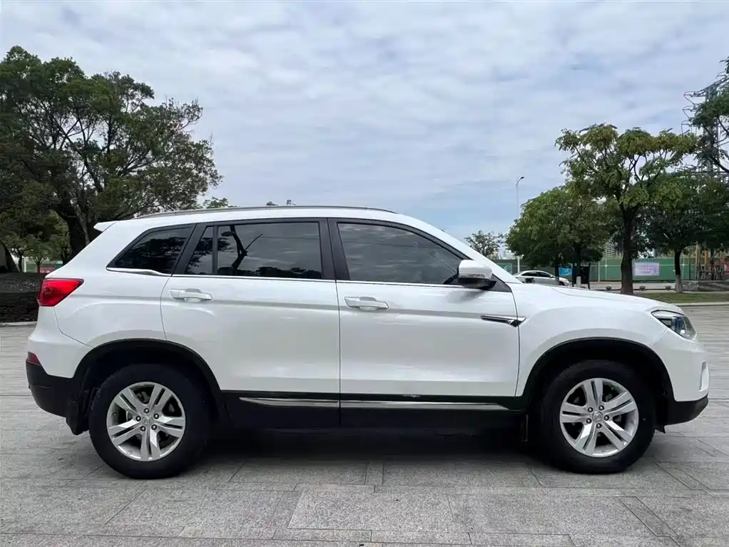 Changan CS75 2014 2.0L MT Luxury V