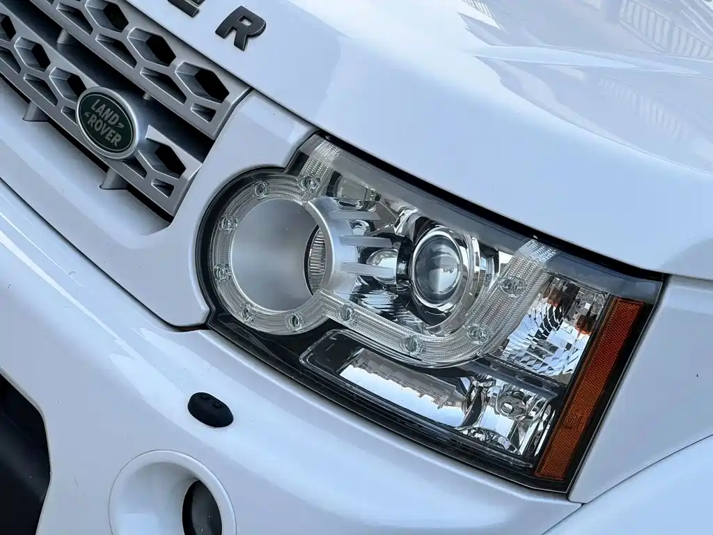 Land Rover Discovery — миниатюра 12