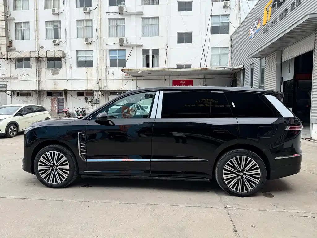 NIO ES9 2026 102kWh Executive Luxury