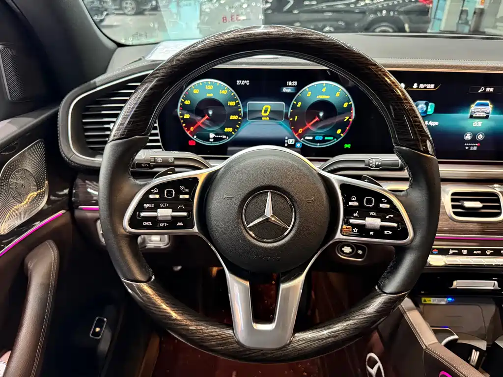 Mercedes-Benz GLS — миниатюра 11