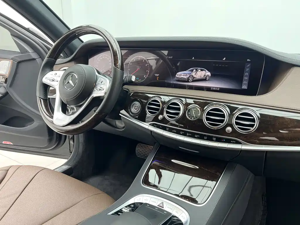 Mercedes-Benz S-Class — миниатюра 11