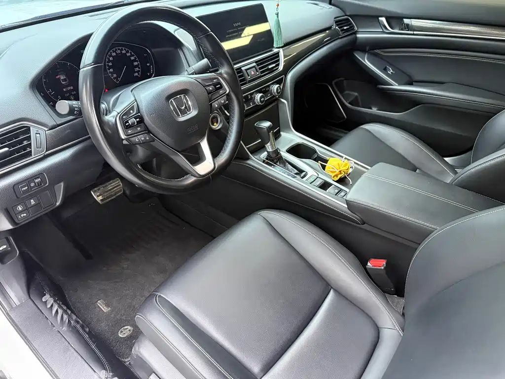 Honda Accord — миниатюра 6