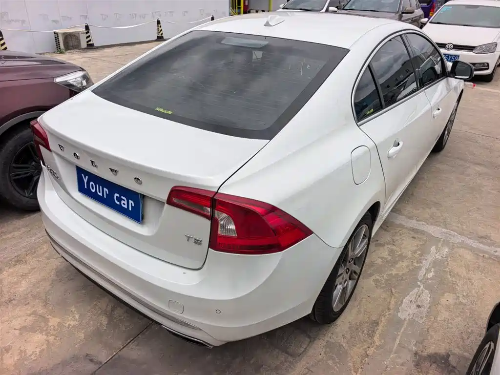 Volvo S60 2015 S60L T5