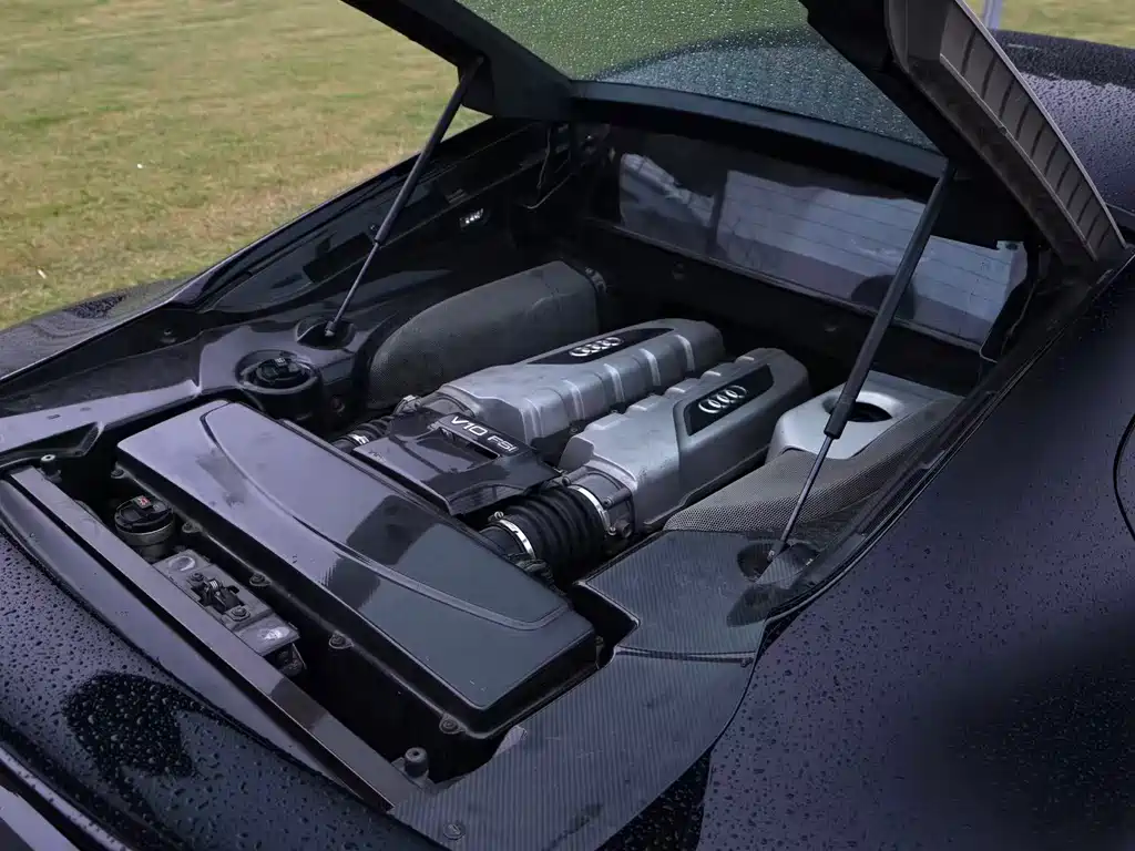 Audi R8 — миниатюра 6