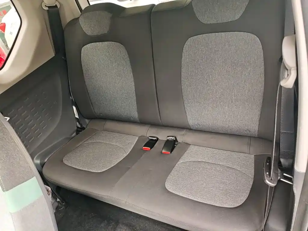 Wuling MINIEV — миниатюра 17