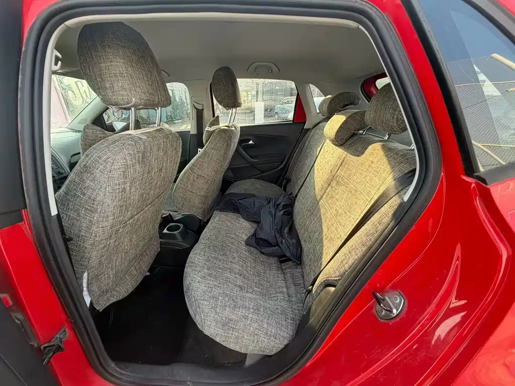 Volkswagen Polo — миниатюра 7